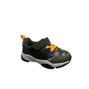 Toddler Ari Mesh Apparel Sneakers Camo Green - Cat & Jack